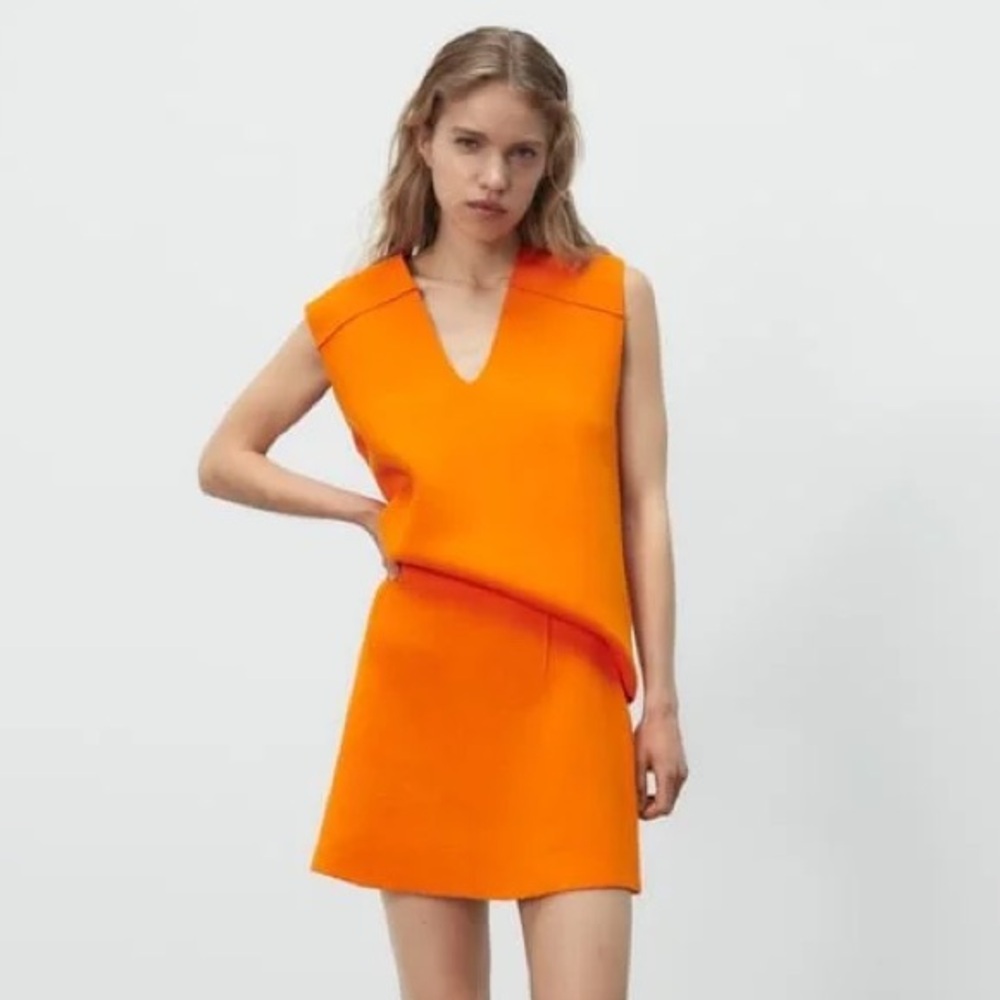 Zara knitted V neck oversized orange top and matching mini skirt size S